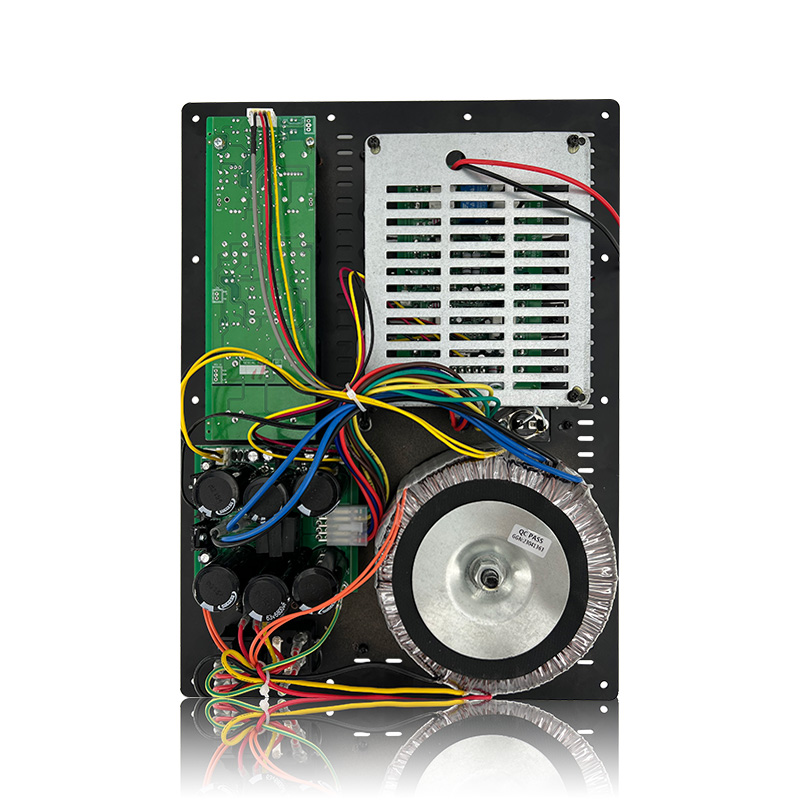 Výkonný 1.0kanálový subwoofer SUB18-600